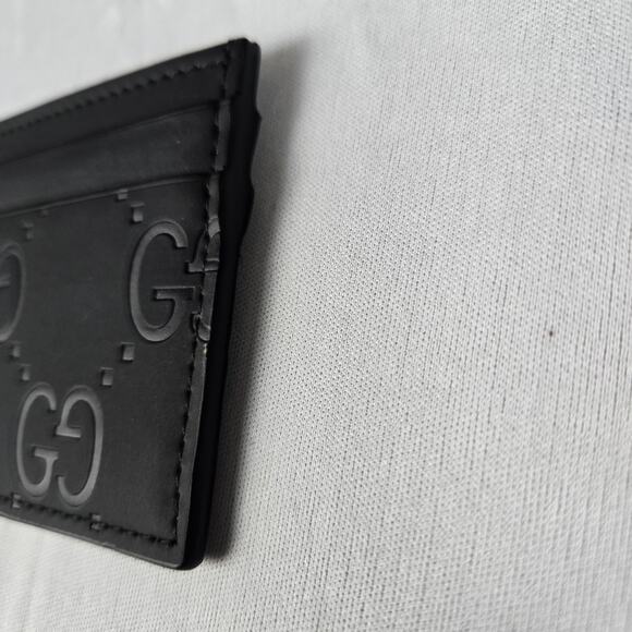 Gucci Monogram Supreme GG Rubber effect Card Case or Holder - Picture 7 of 7